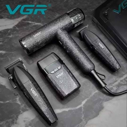 ست ۴ عددی ماشین اصلاح وی جی آر V-640 S4