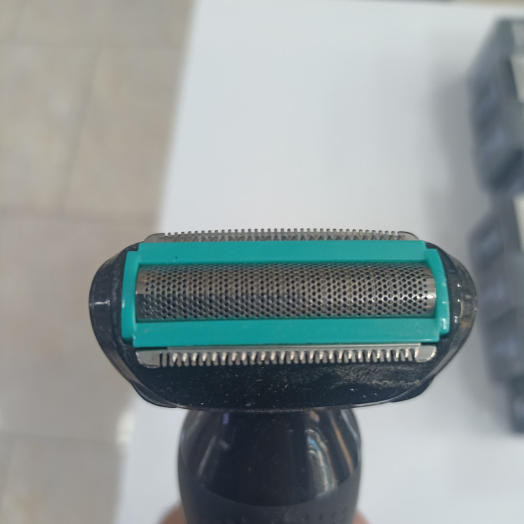 ماشین اصلاح (بادی گروم) وی جی آر مدل V-601