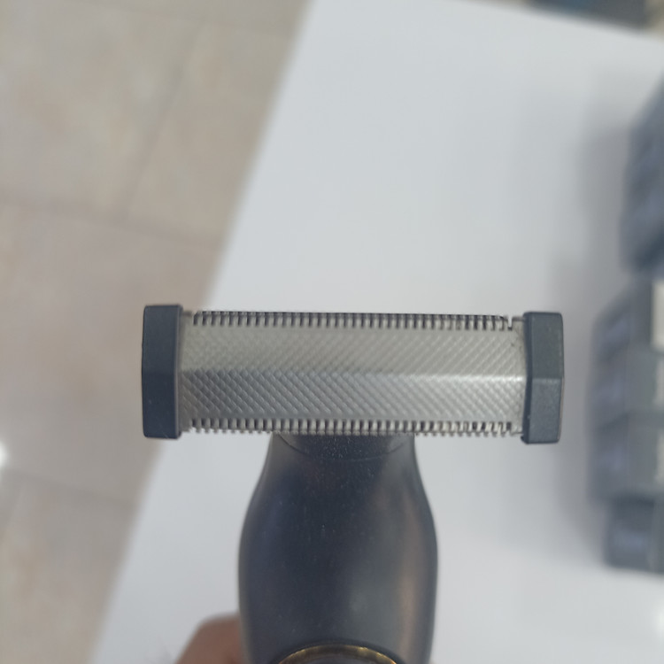 ماشین اصلاح و بادی گروم سه کاره وی جی ار v-360