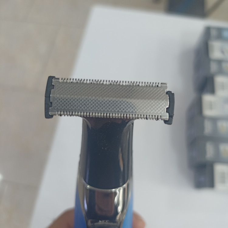 ماشین اصلاح موی بدن _ بادی گروم کیمی مدل km-1910