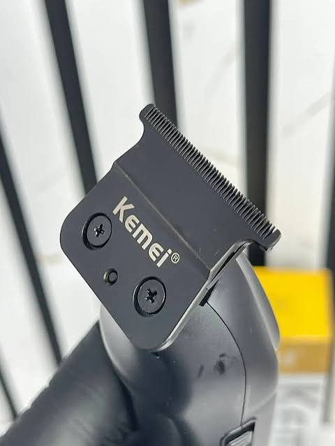 ماشین اصلاح موی سر و صورت کیمی مدل kemei KM-1562